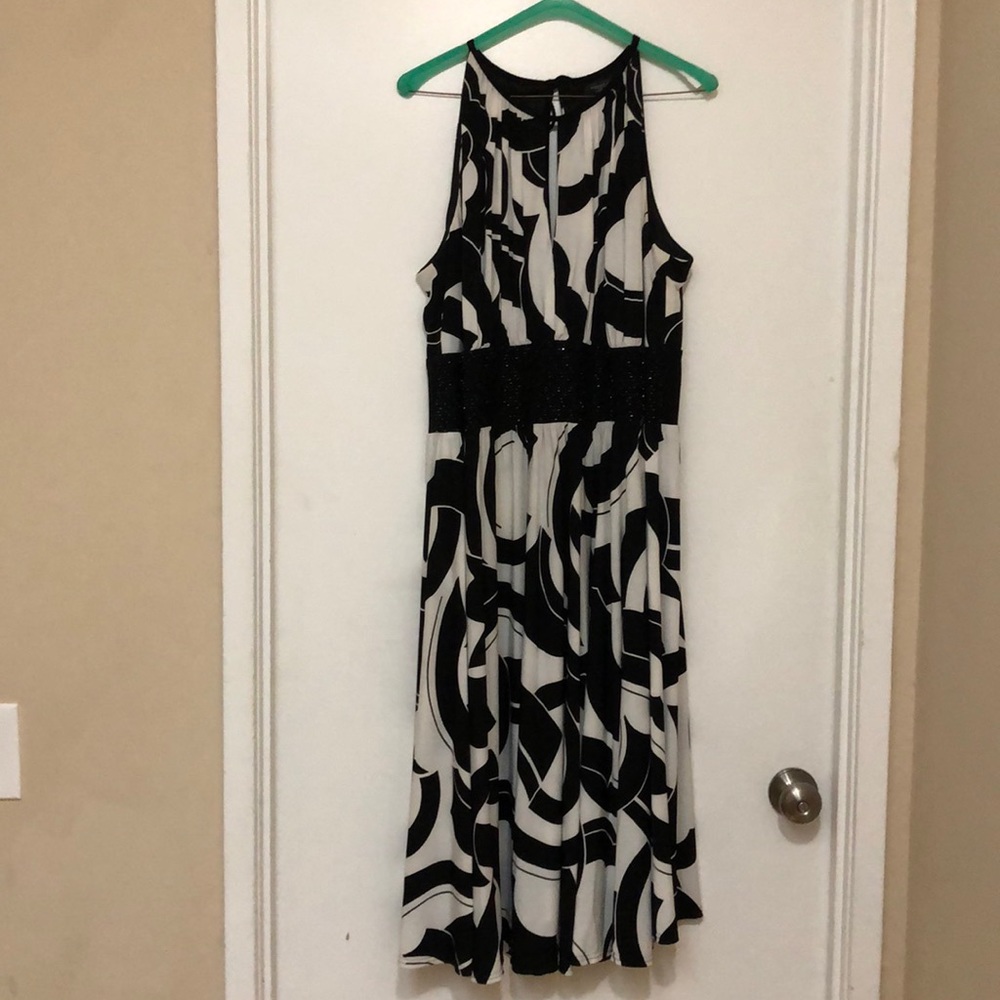 Plus size white and black party dress